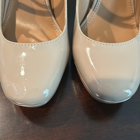 Calvin Klein Women’s Heel Cream baby pink color Size 6 Excellent condition - Picture 3 of 15